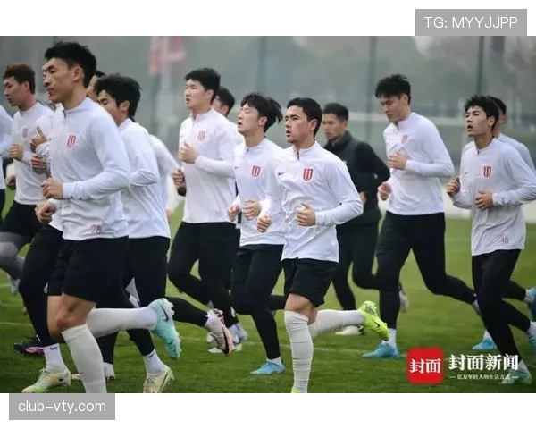 成都蓉城开启冬训备战战术磨合成教练组重点